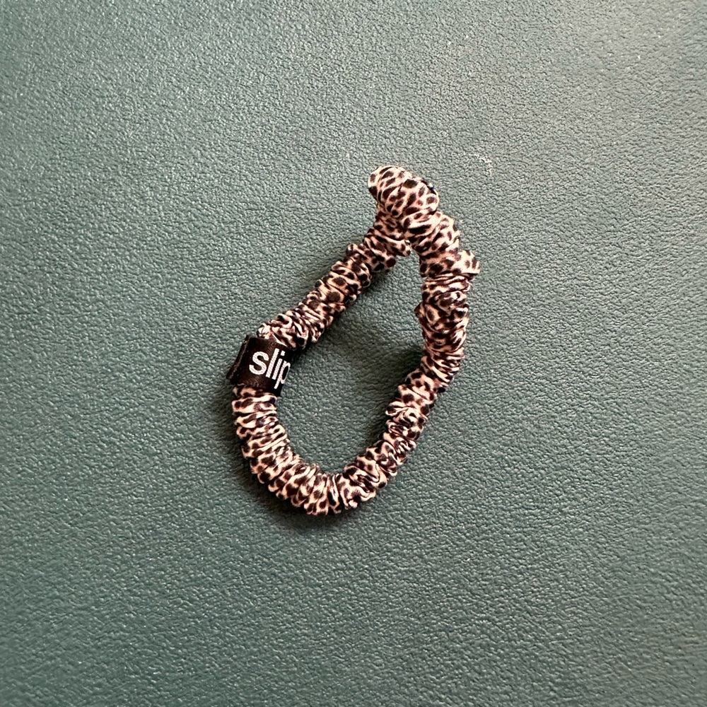 New Slip Silk Scrunchie never used